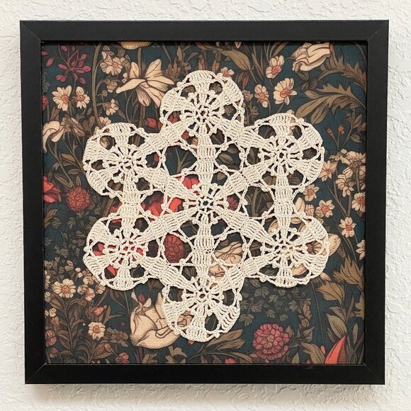 Beautiful Crochet Art Piece - Handmade - Doily - Craft Art - Home Decor - Picture 1 of 4